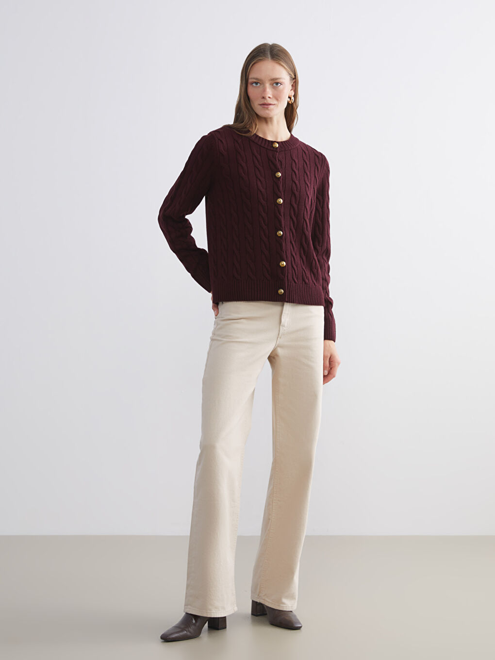 Bordo Bisiklet Yaka Kendinden Desenli Kadın Triko Hırka-1