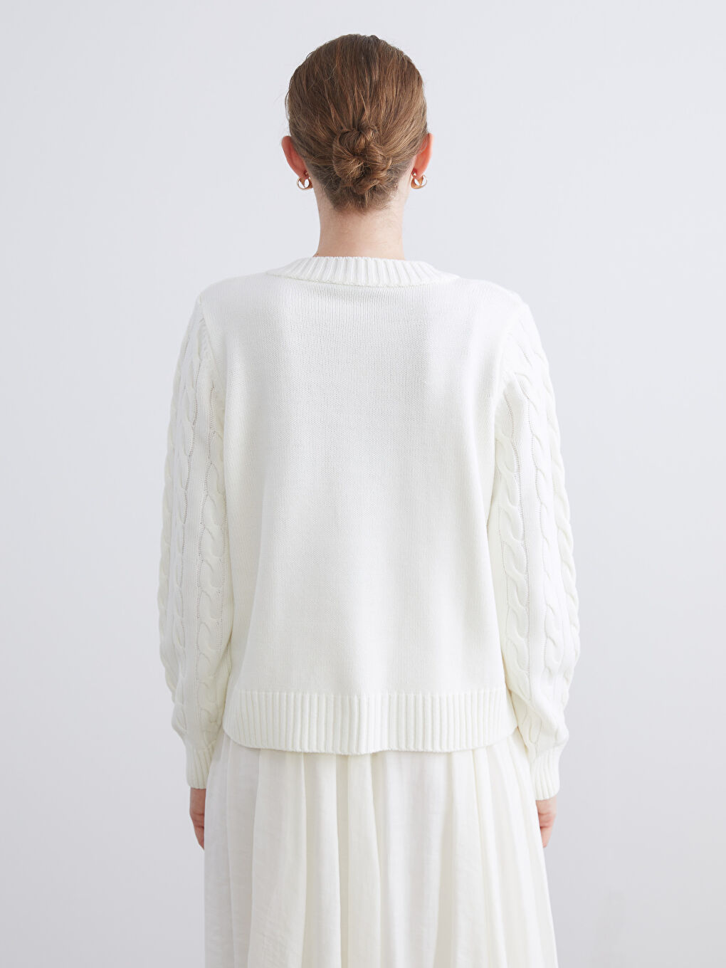 Ekru Bisiklet Yaka Kendinden Desenli Kadın Triko Hırka-3