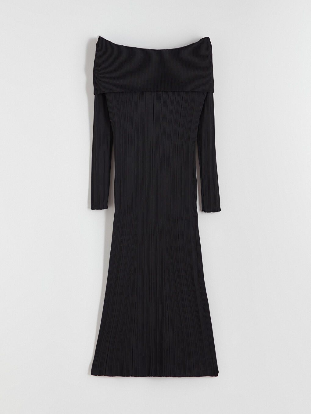 Siyah Kayık Yaka Triko Elbise-4