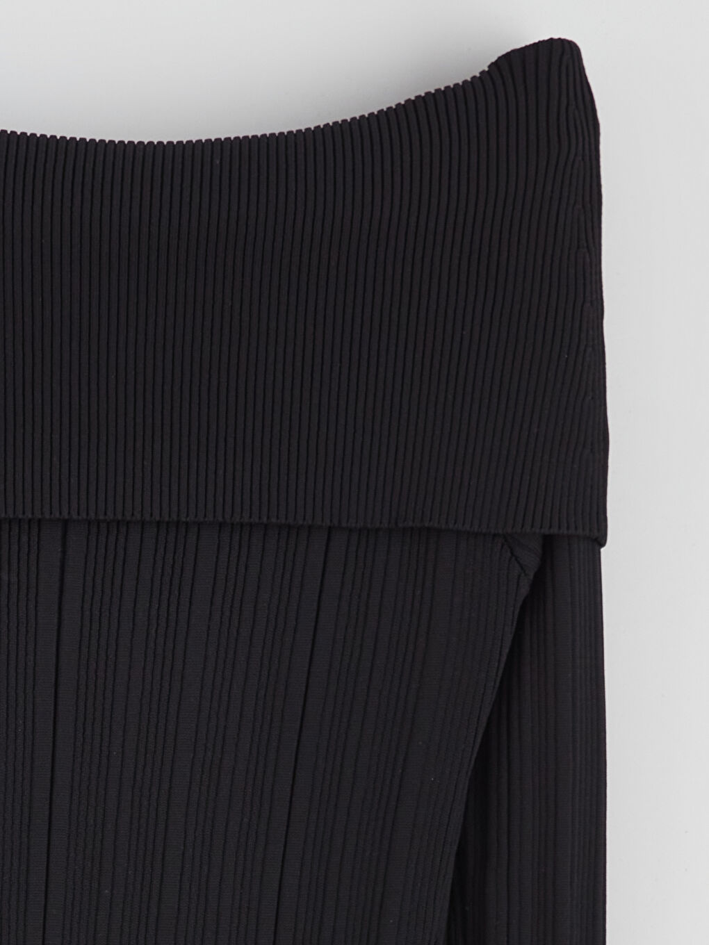 Siyah Kayık Yaka Triko Elbise-5