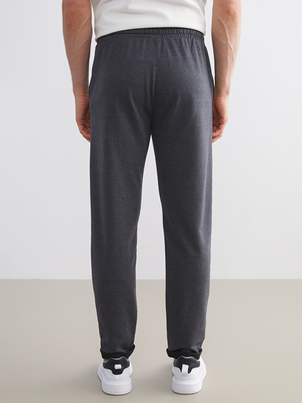 Siyah Standart Kalıp Erkek Jogger Eşofman Altı-6