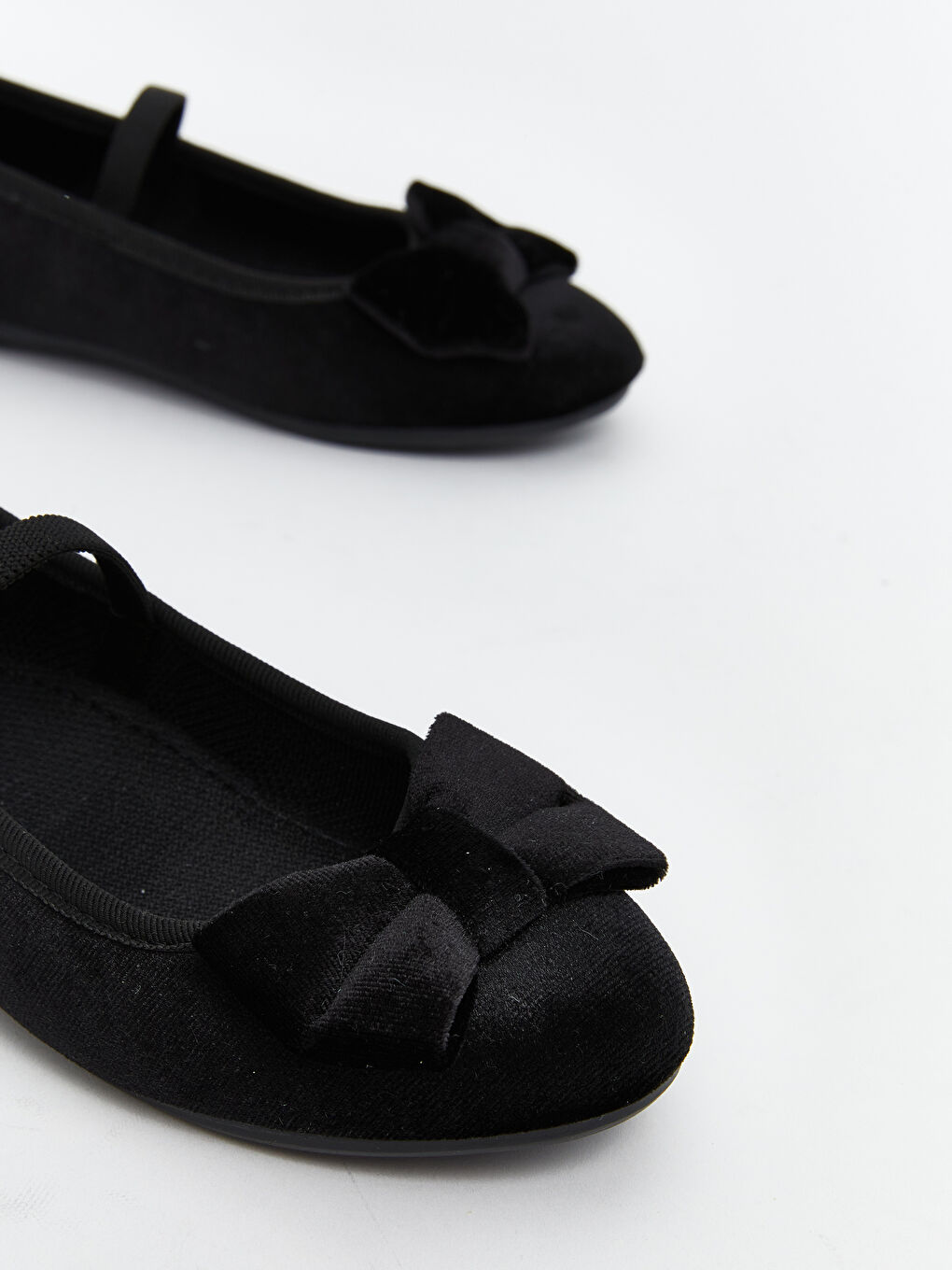 Siyah Fiyonk Detaylı Kız Çocuk Babet-2