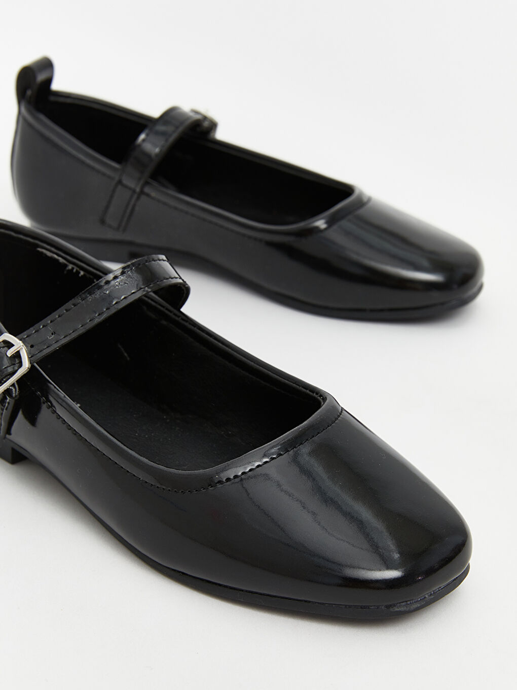 LCW STEPS Shiny Looking Girl's Flats -W5FH96Z4-RQL