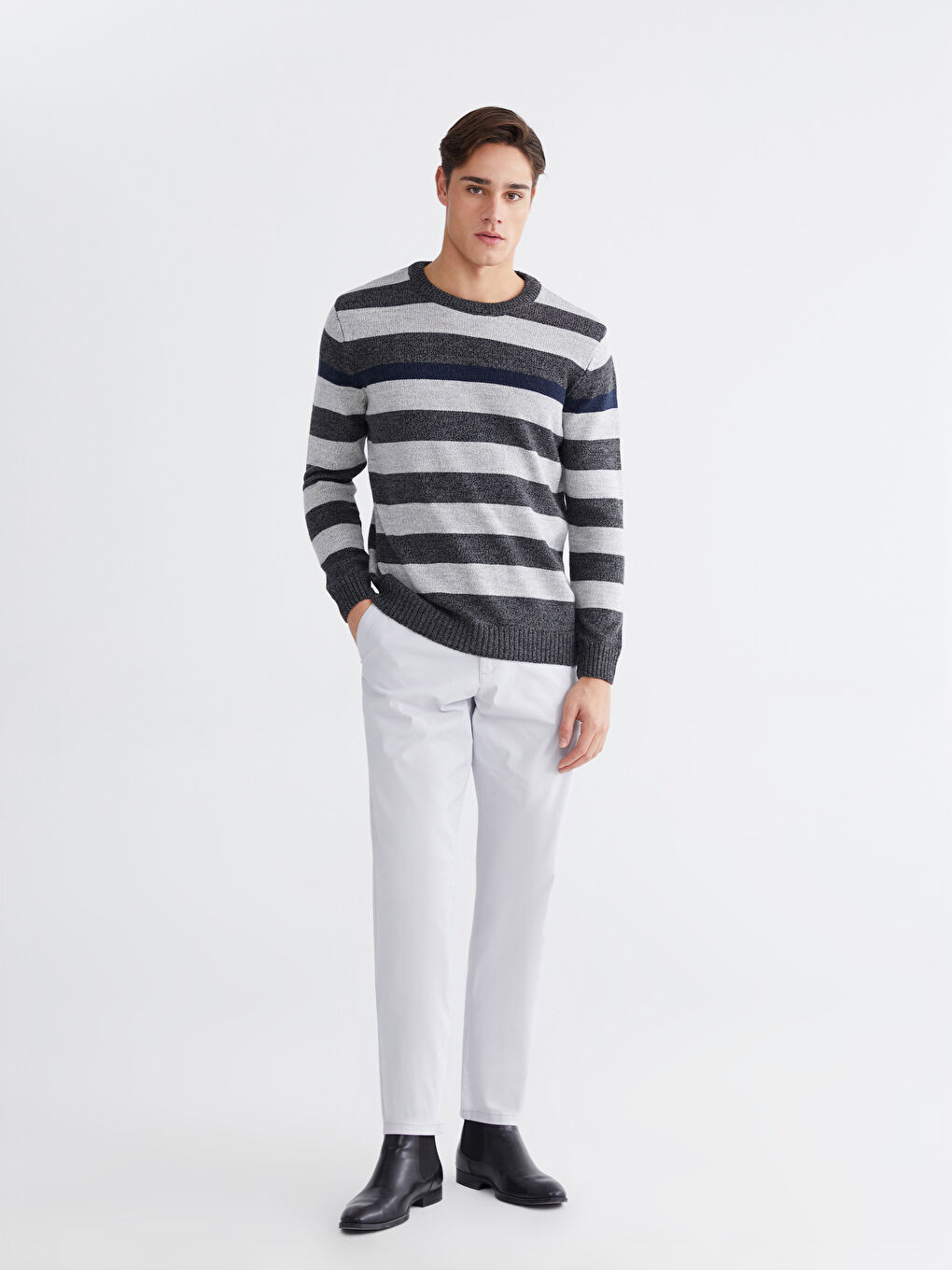 Gri Bisiklet Yaka Çizgili Erkek Triko Kazak-1