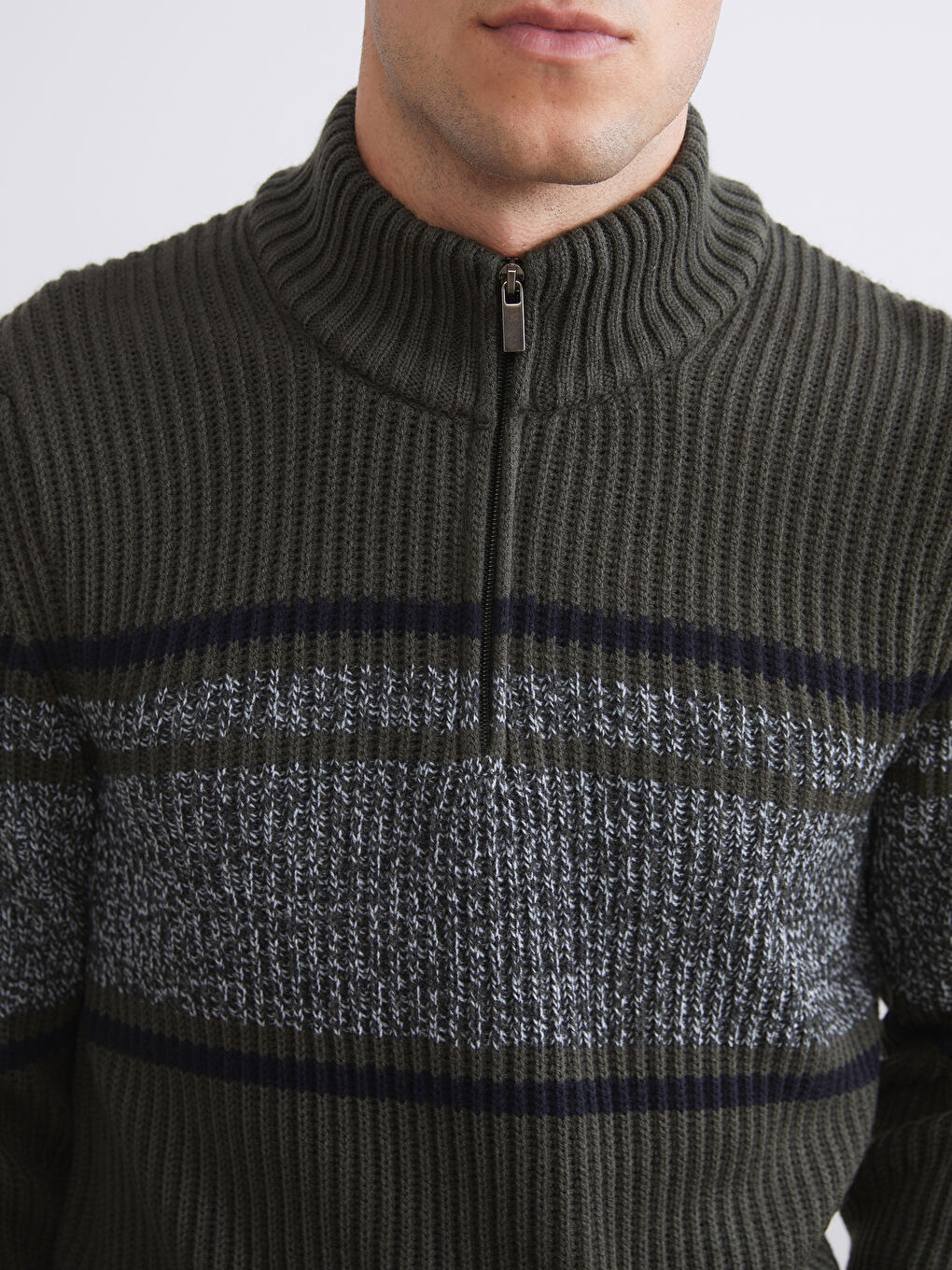 Haki Dik Yaka Uzun Kollu Çizgili Erkek Triko Kazak-2