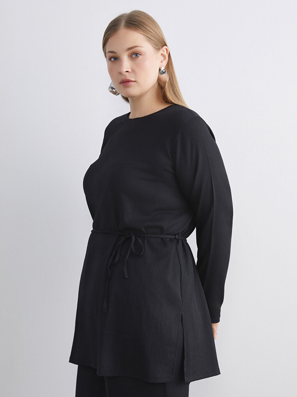 Siyah Bisiklet Yaka Kadın Tunik-1