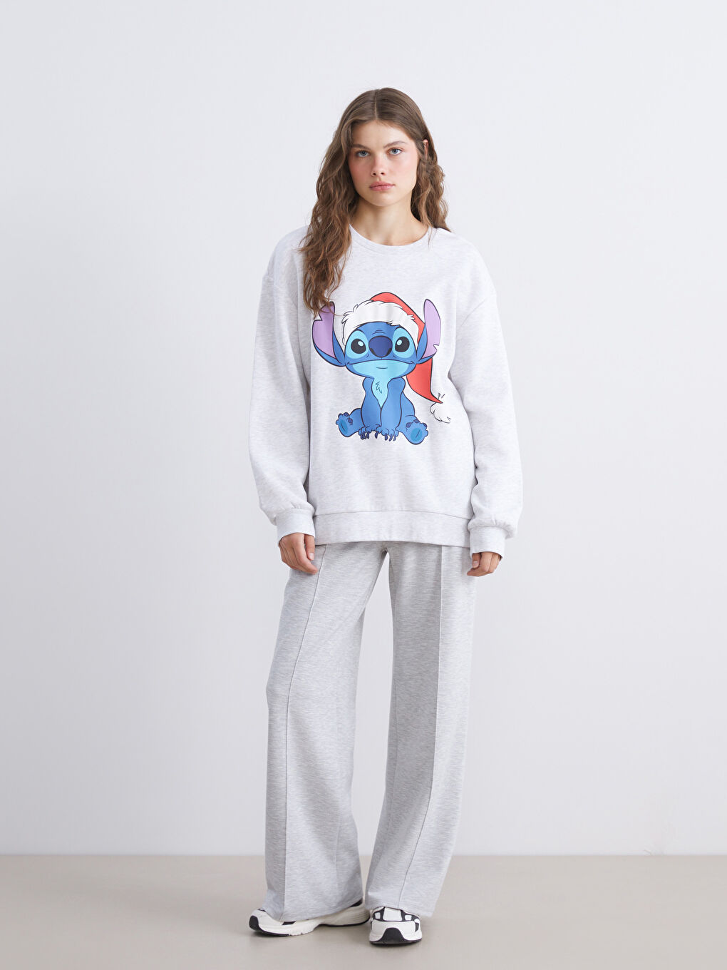 Stitch Printed Oversize Women's Thick Sweatshirt-1