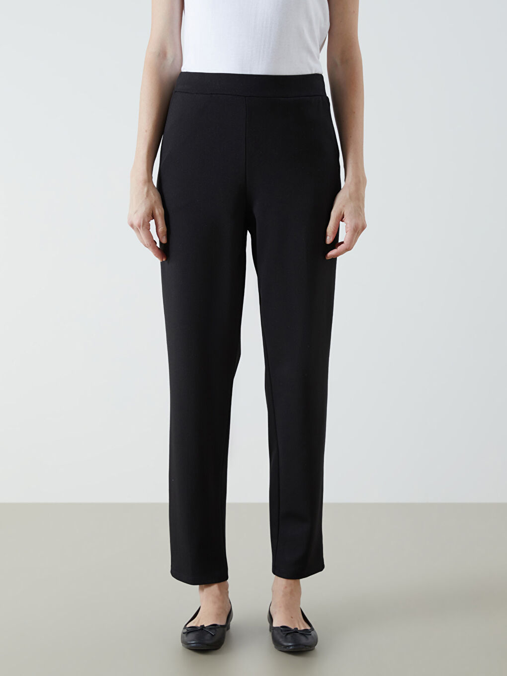 LCW Grace Elastic Waist Carrot Fit Women's Trousers -W5FI94Z8-CVL