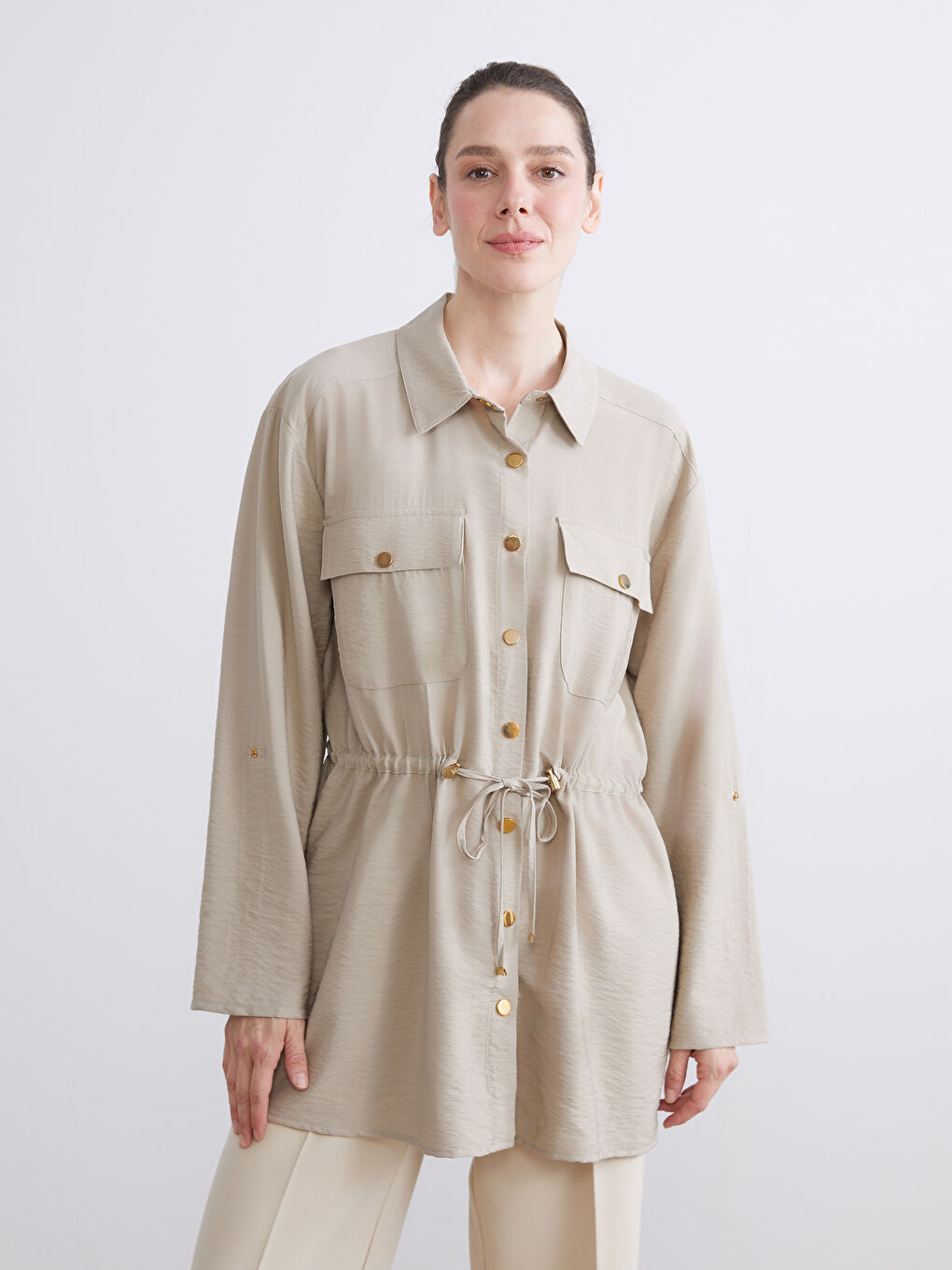 Bej Gömlek Yaka Büzgülü Kadın Ceket-2