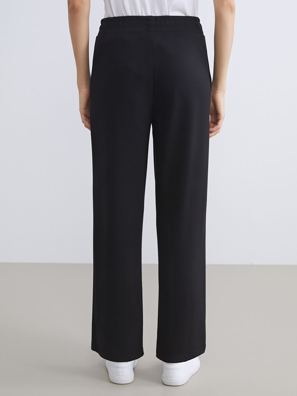 Women's Sweatpants with Elastic Waist-4