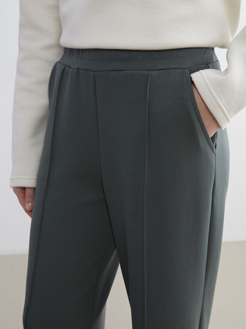 Yeşil Beli Lastikli Kadın Eşofman Altı-3