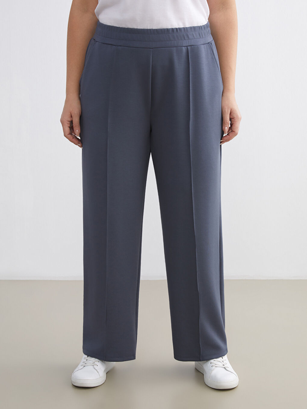 Women's Sweatpants with Elastic Waist-5