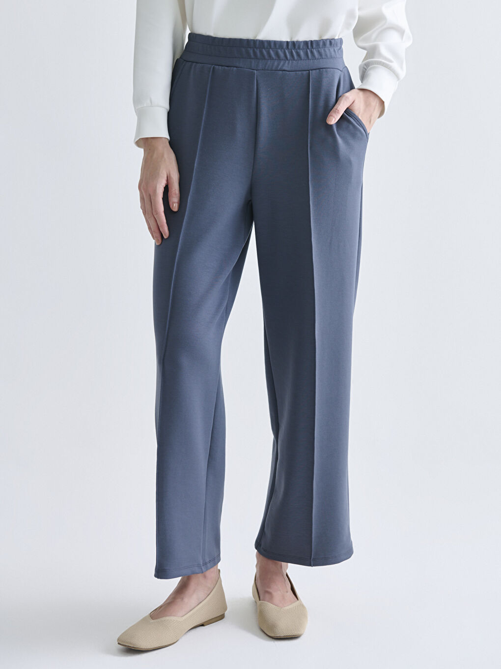 Women's Sweatpants with Elastic Waist-2