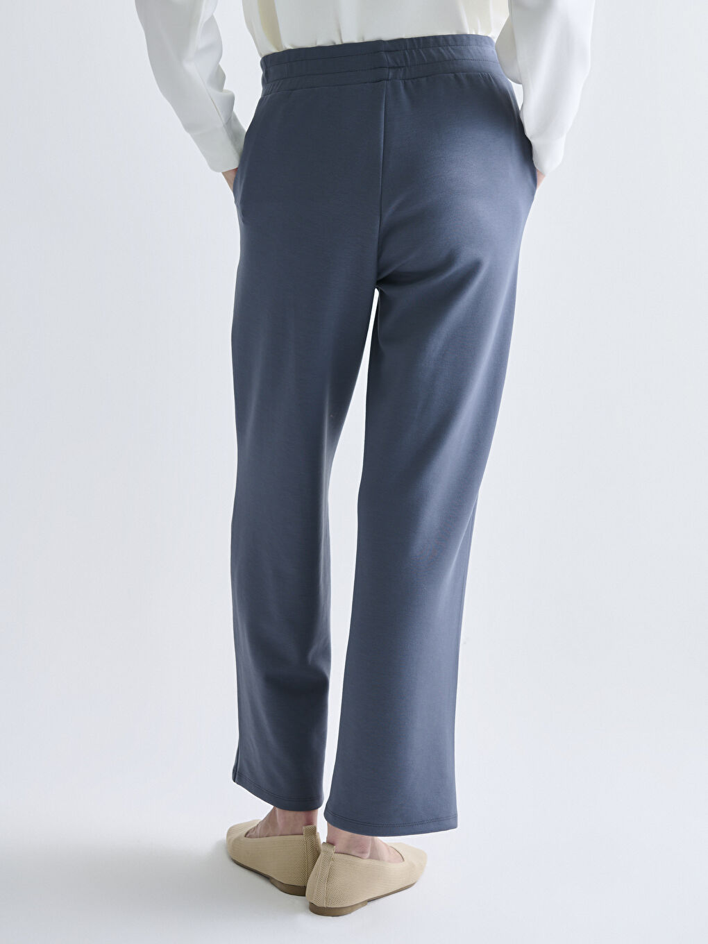Women's Sweatpants with Elastic Waist-4