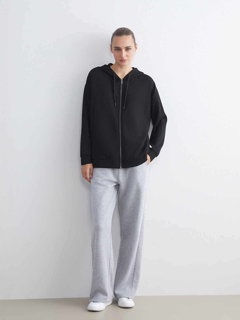 Siyah Kapüşonlu Oversize Kadın Fermuarlı Sweatshirt-2