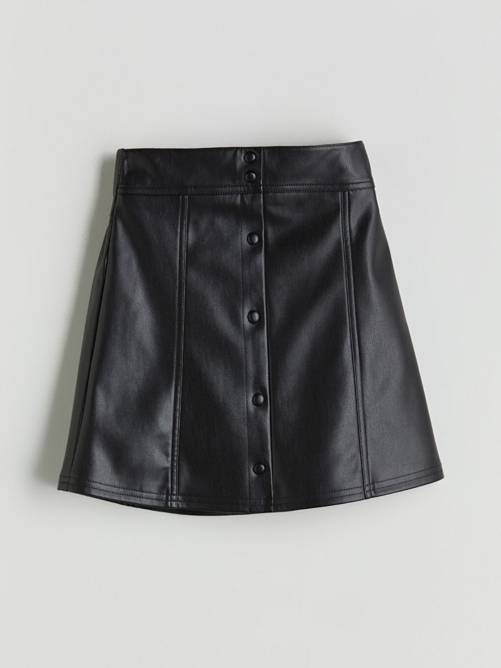 Қыздар қара Белдемше