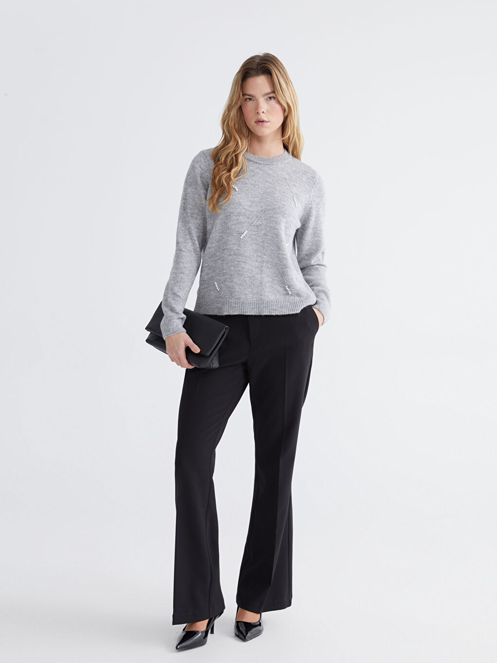 Gri Bisiklet Yaka İnci İşlemeli Kadın Triko Kazak-1