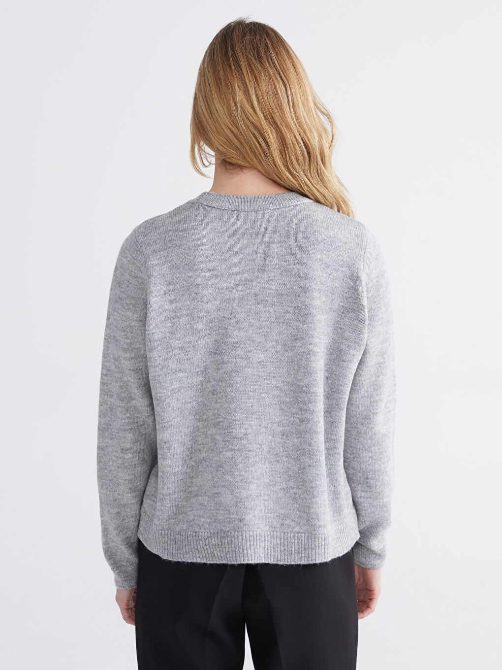 Gri Bisiklet Yaka İnci İşlemeli Kadın Triko Kazak-3