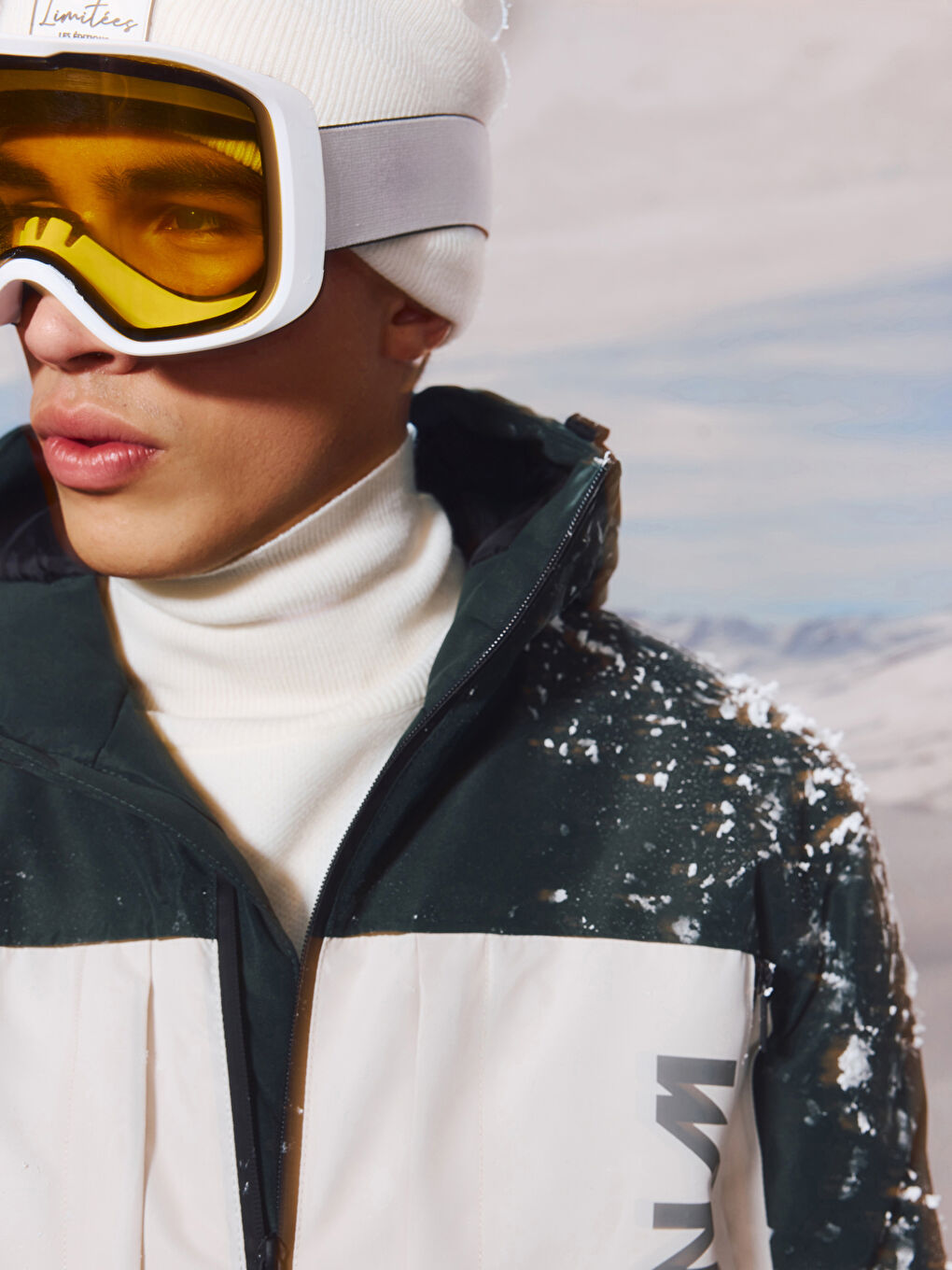 Siyah Standart Kalıp Kapüşonlu Erkek Kayak Montu-12