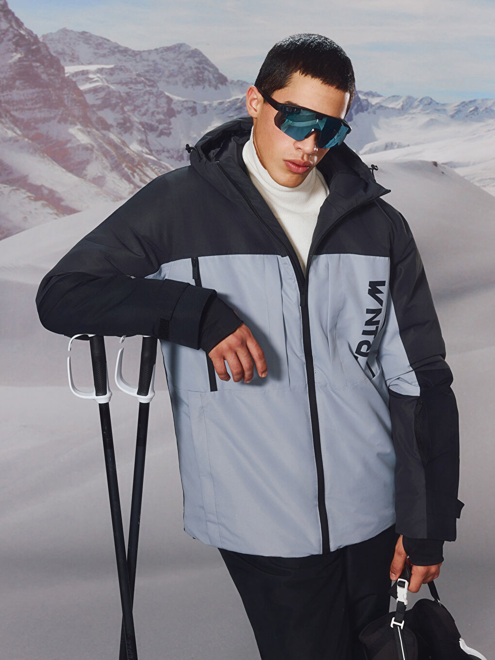 Gri Standart Kalıp Kapüşonlu Erkek Kayak Montu-10