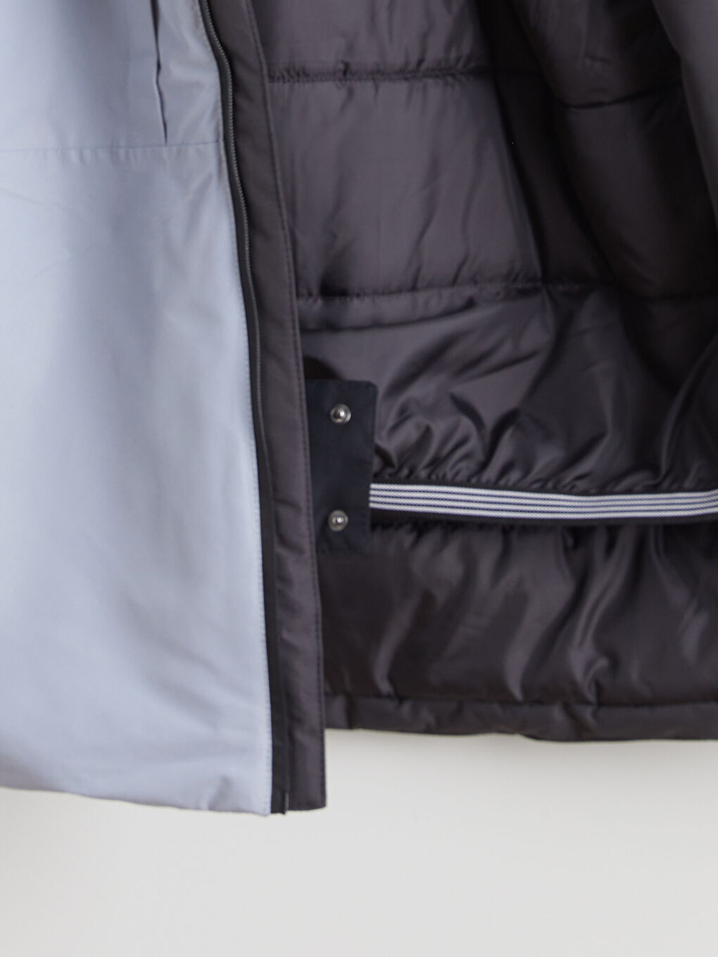 Regular Fit Hooded Men's Ski Jacket-1