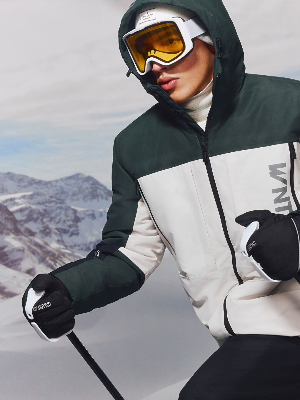 Siyah Standart Kalıp Kapüşonlu Erkek Kayak Montu-8