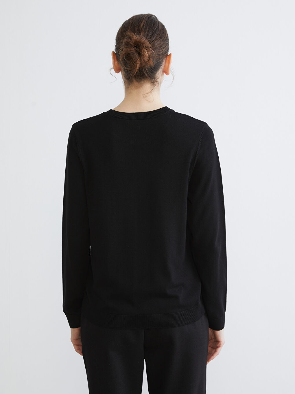 Crew Neck Rhinestone Embellished Women's Knit Sweater-3