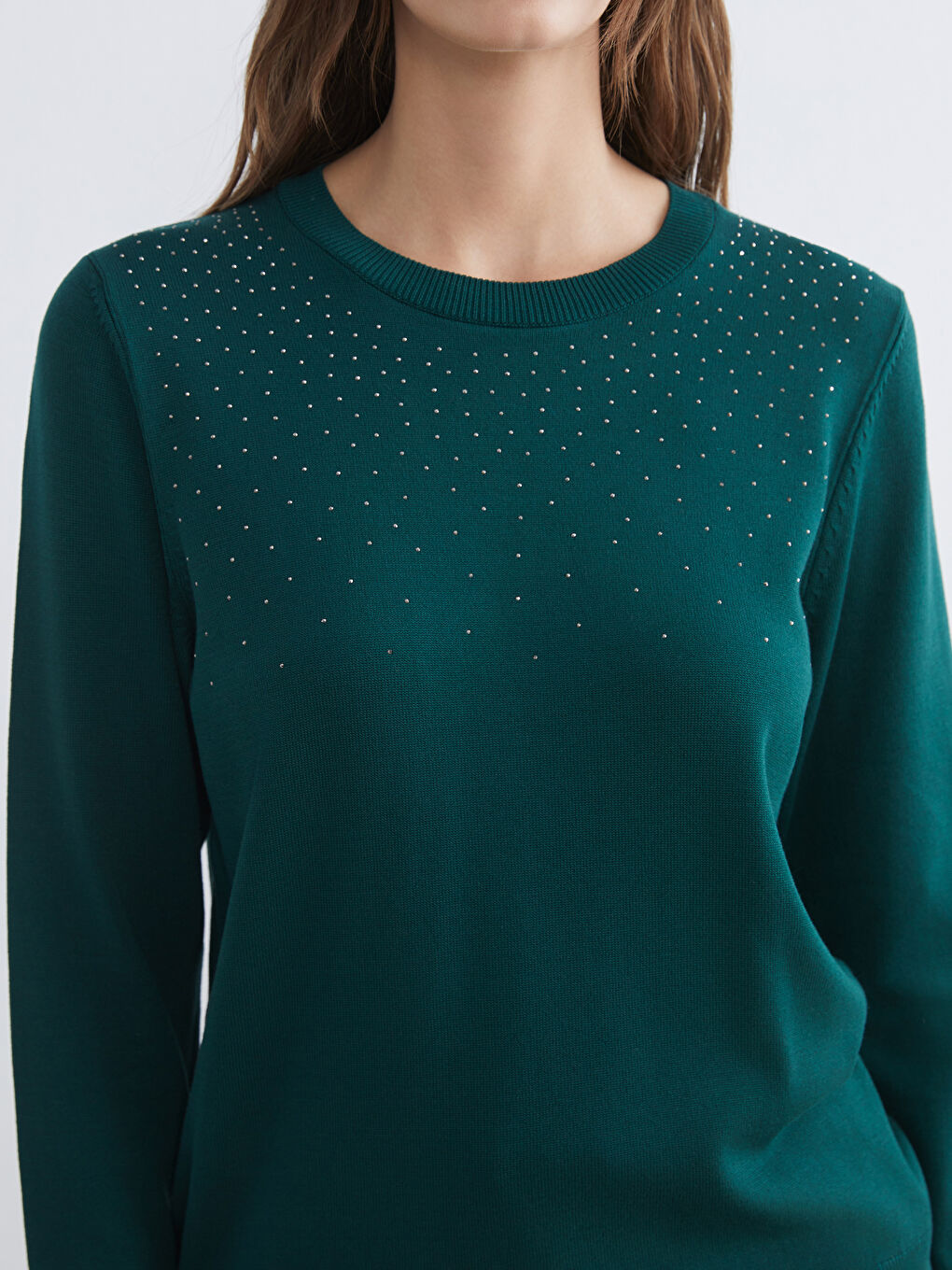 Džemper od trikotaže sa okruglim izrezom ukrašen cirkonima za žene-2