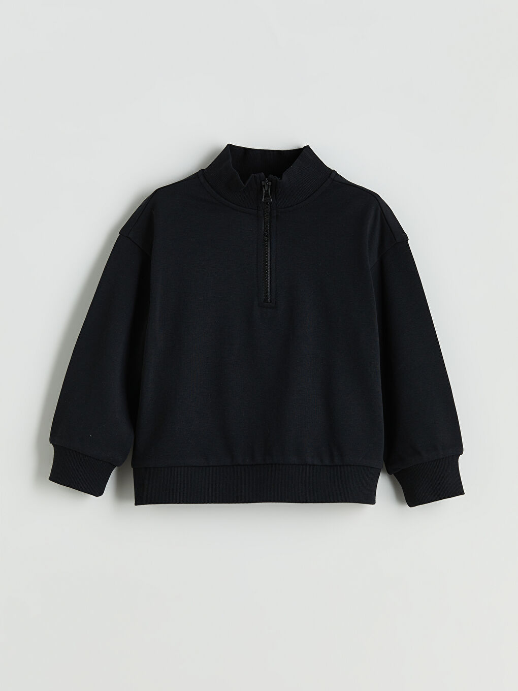 Dukserica sa uspravnom kragnom za devojčice