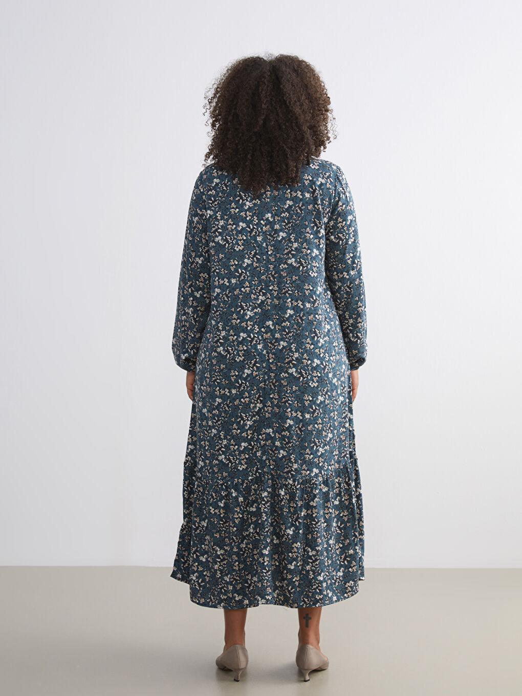 Plus Size Crew Neck Floral A-Line Dress-9