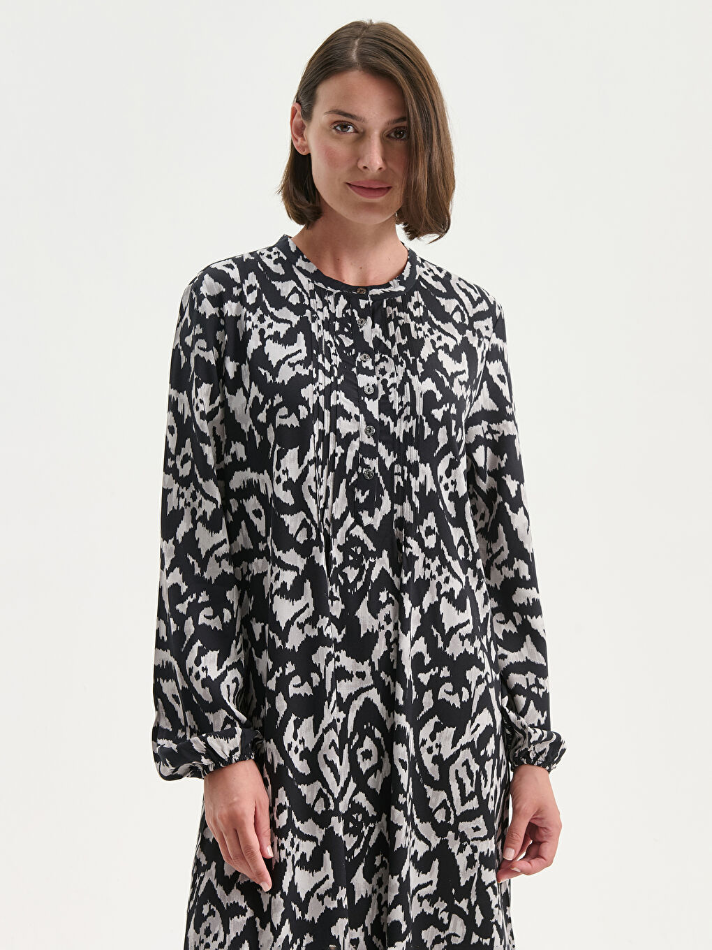 LCW Grace Crew Neck Patterned A-Line Dress -W5FL82Z8-LQJ