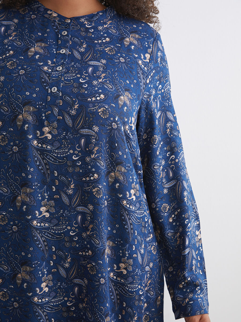 Plus Size Crew Neck Floral Dress-6