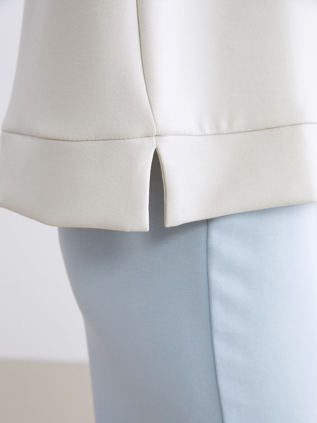 Gri Bisiklet Yaka Oversize Kadın Sweatshirt-2