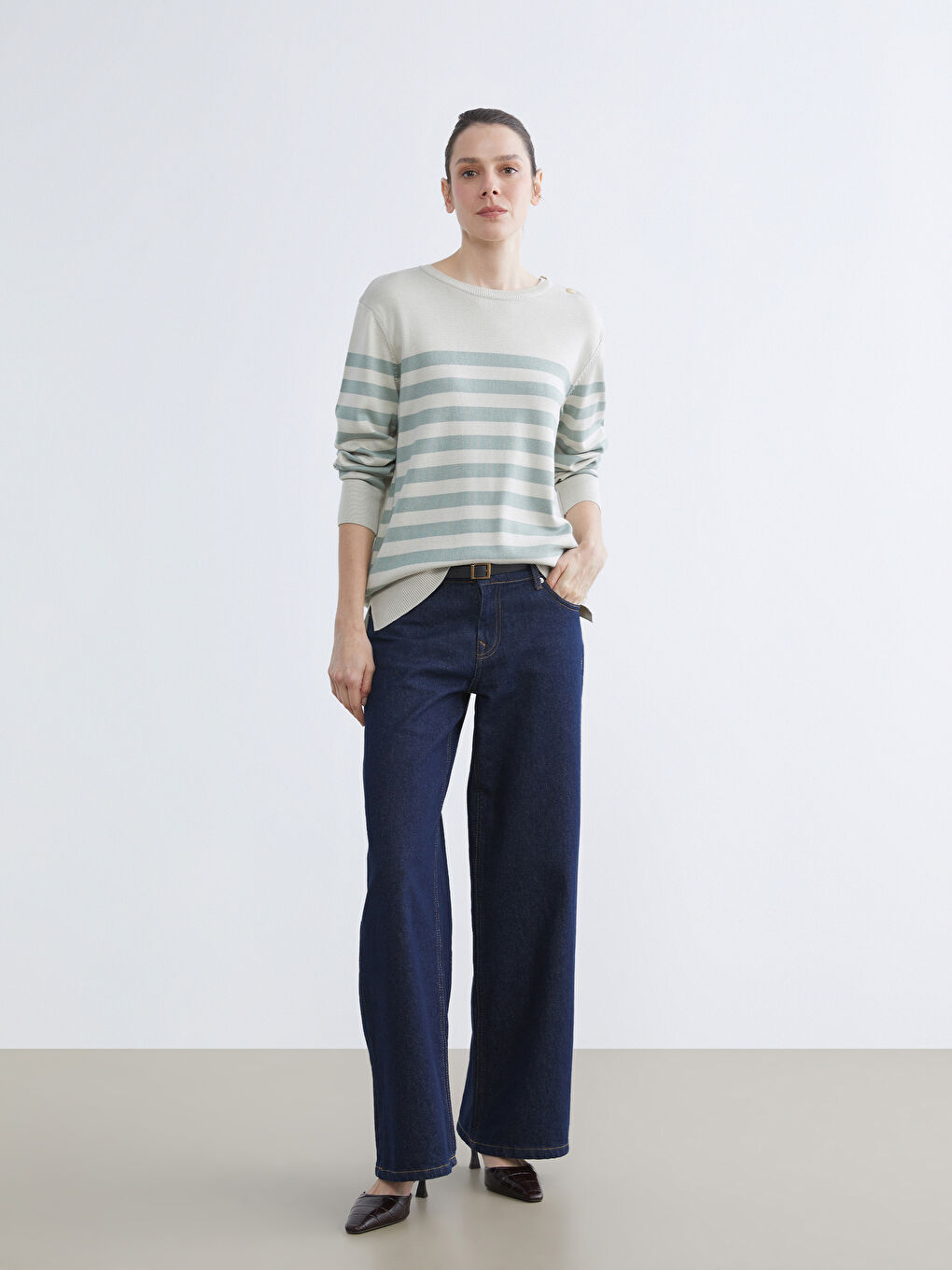 Crew Neck Striped Women's Knitwear Sweater-1