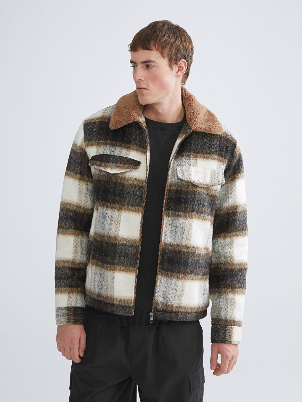 Men's Cashmere Coat with Fur Collar in a Regular Fit