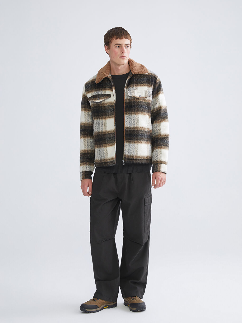 Men's Cashmere Coat with Fur Collar in a Regular Fit-1