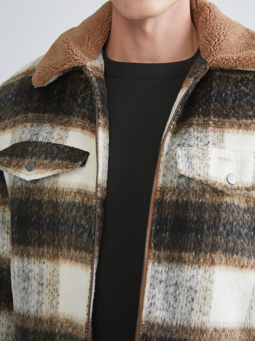 Men's Cashmere Coat with Fur Collar in a Regular Fit-3