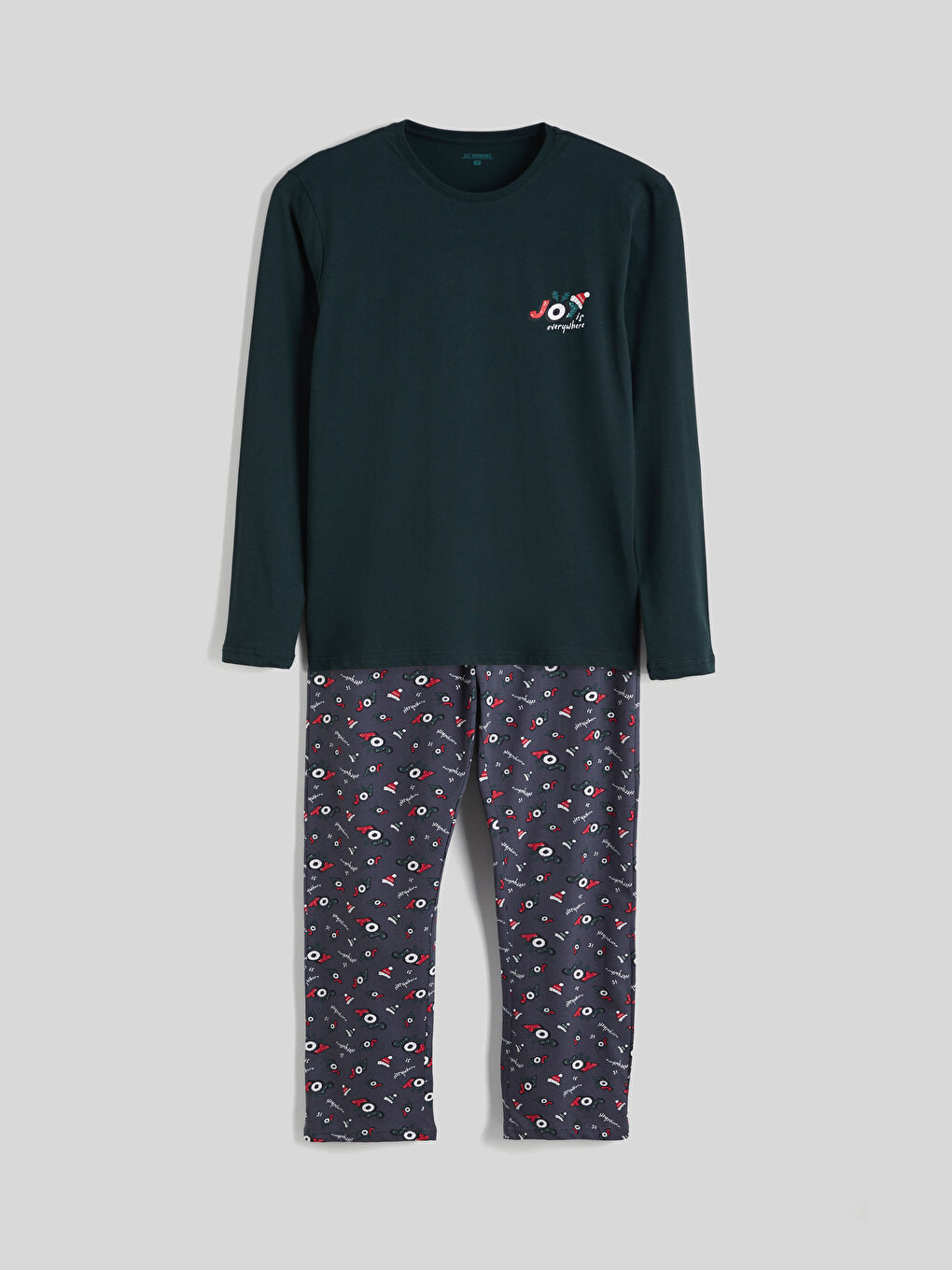 Мужской пижамный комплект стандартной посадки на новогоднюю тематику-4