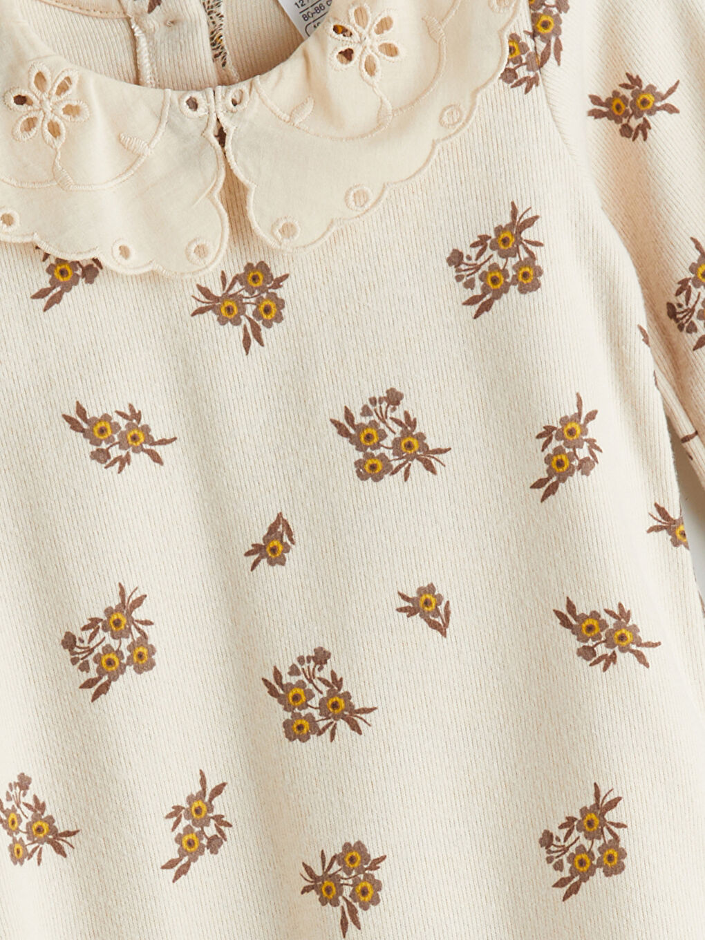 Ekru Bebe Yaka Çiçekli Kız Bebek Tulum-1