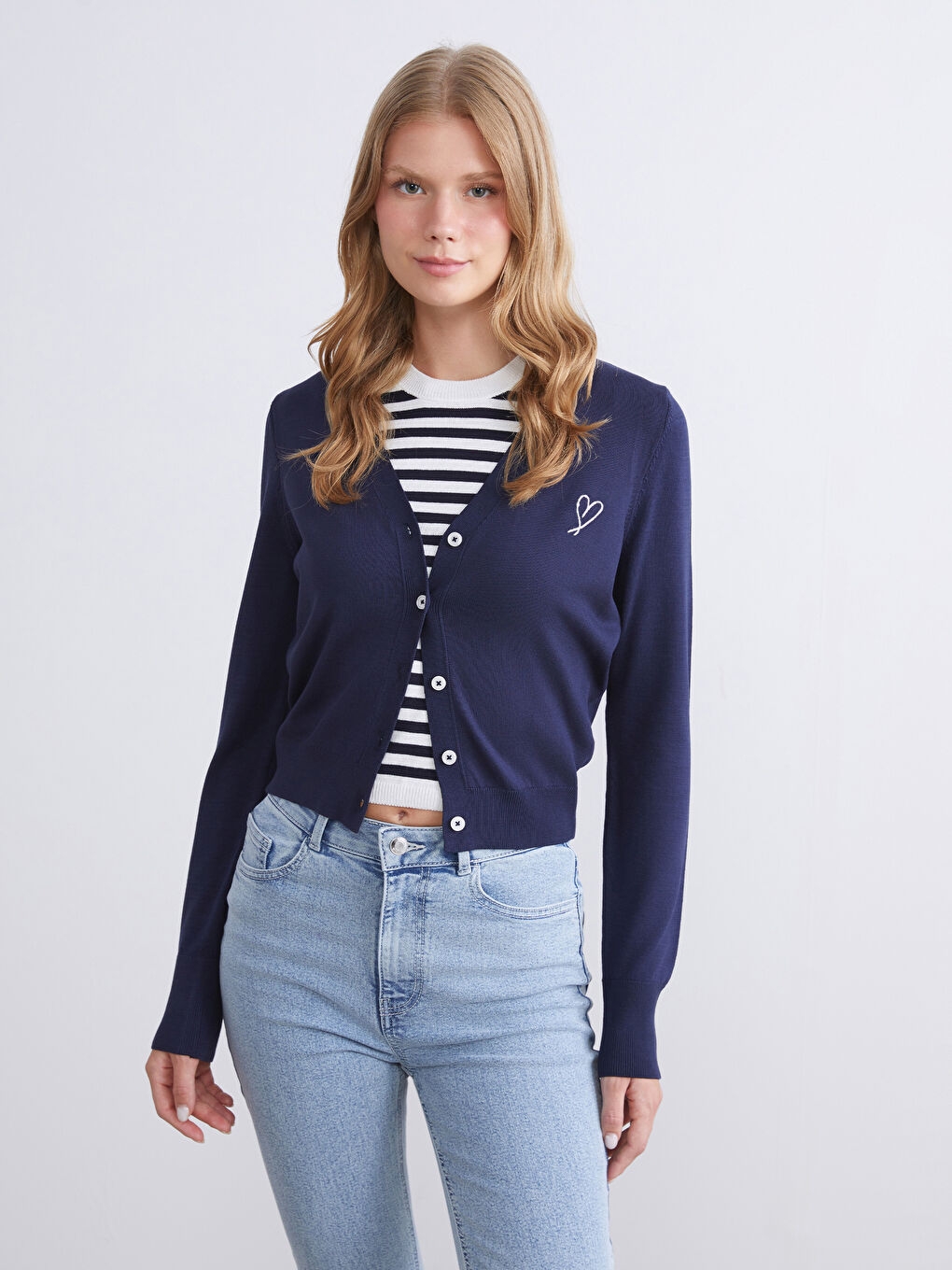 Lacivert V Yaka Nakışlı Kadın Triko Hırka