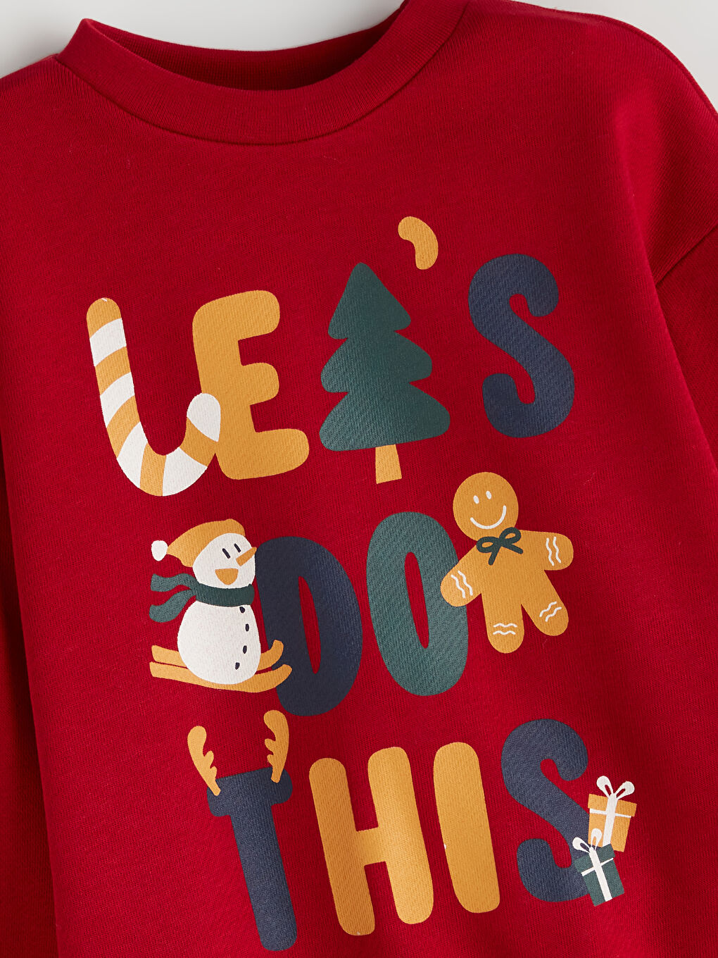 LCW ECO Crew Neck Christmas Themed Boys' Sweatshirt -W5FO18Z1-CRT