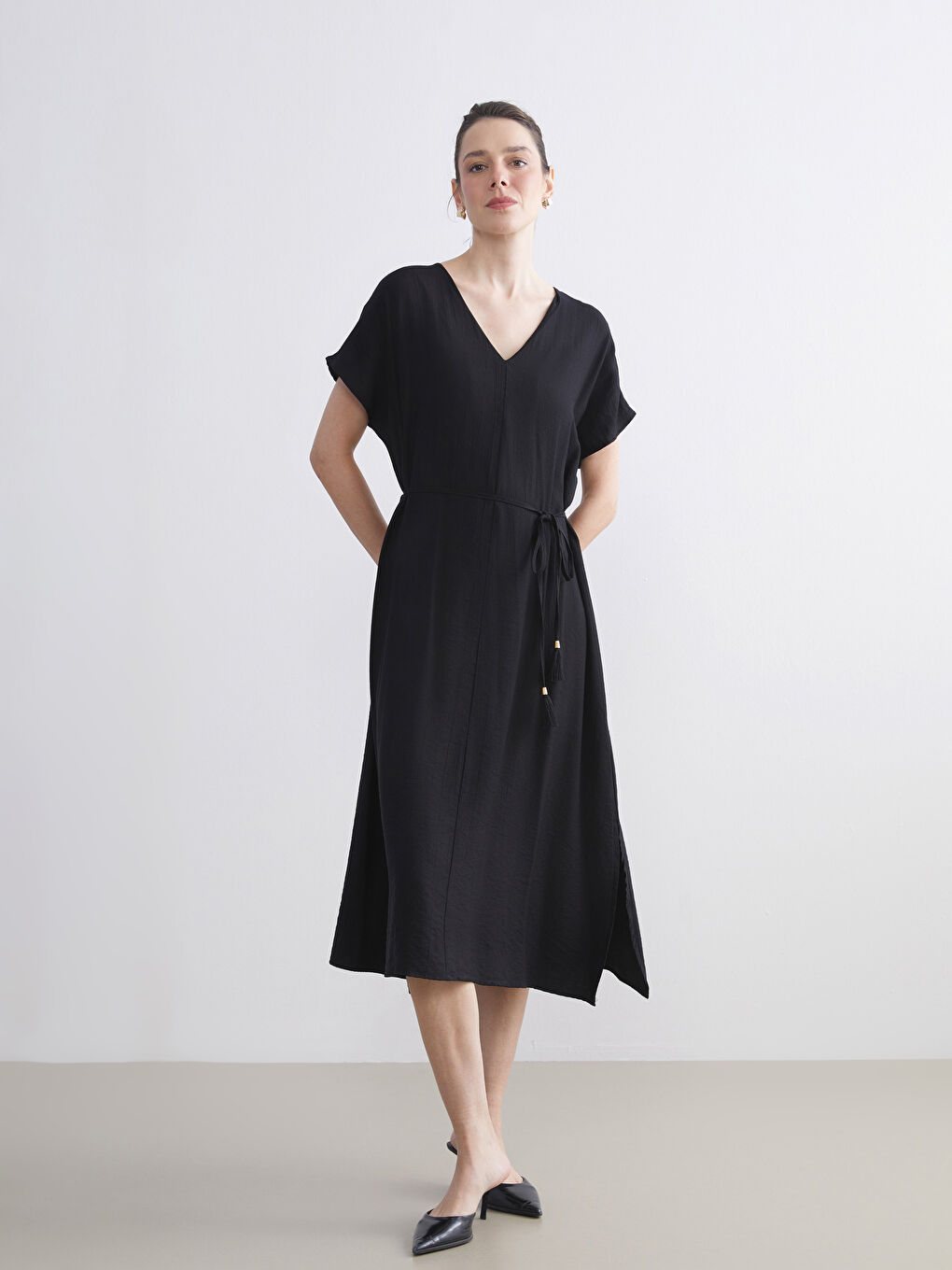 Siyah V Yaka A Kesim Elbise