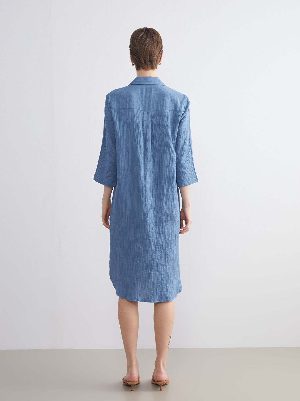 Mavi Dokulu Müslin Gömlek Elbise-4