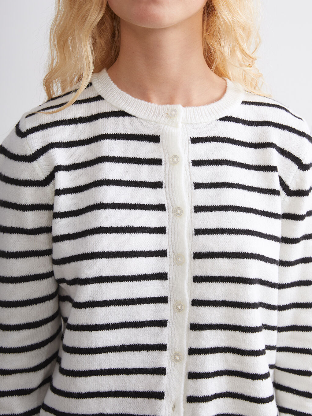 XSIDE Crew Neck Striped Women's Knitwear Cardigan -W5FO26Z8-LEG
