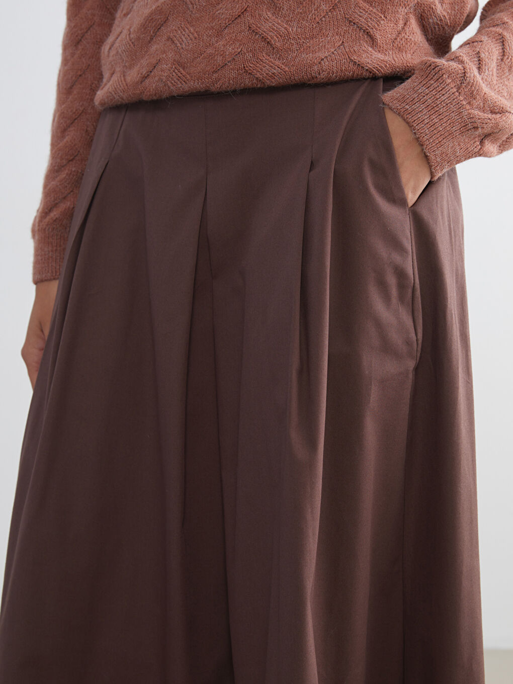 Kahverengi Beli Lastikli Poplin Pileli Etek-3