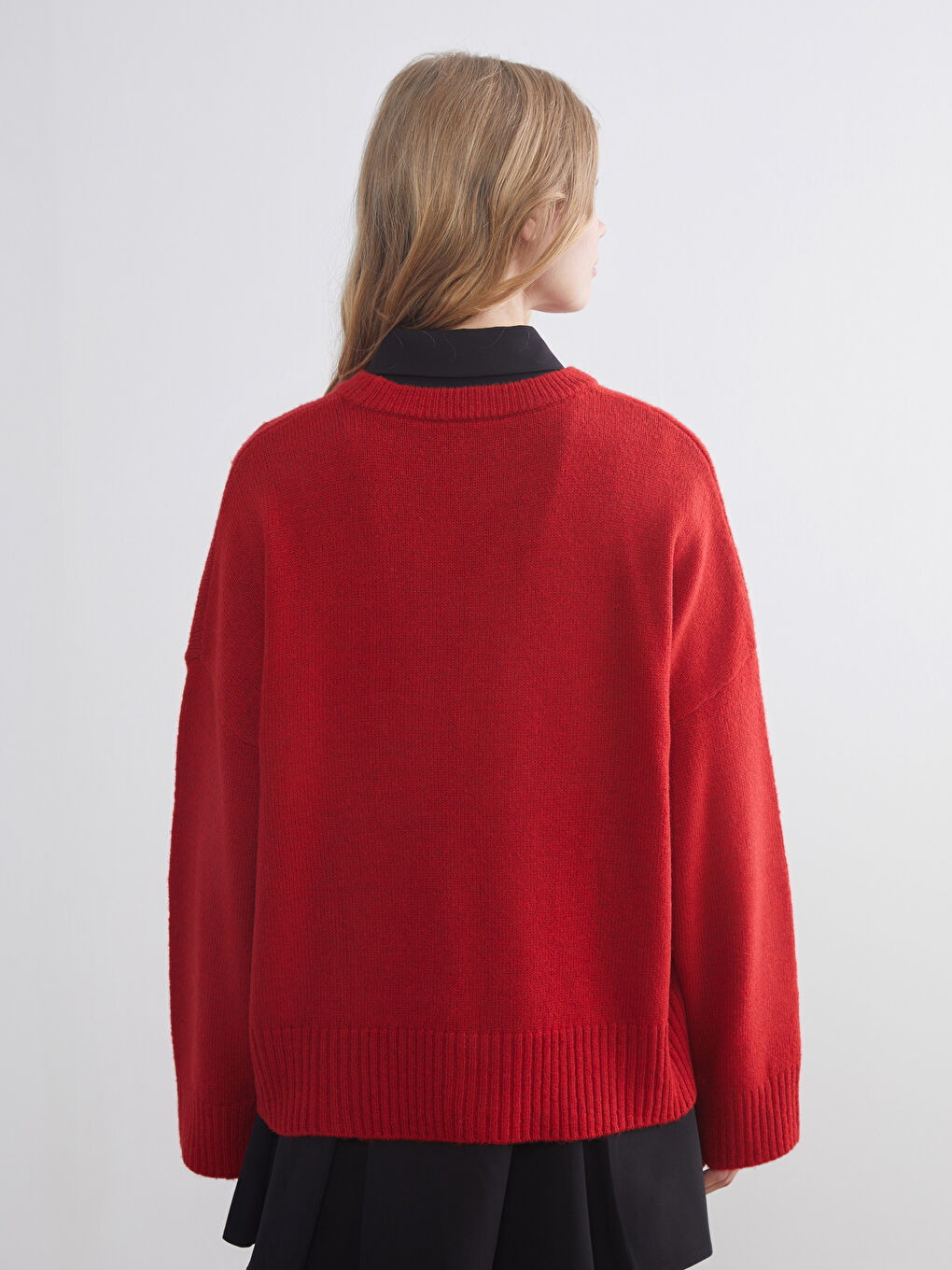 Свитер оверсайз с круглым вырезом из трикотажа для женщин-3