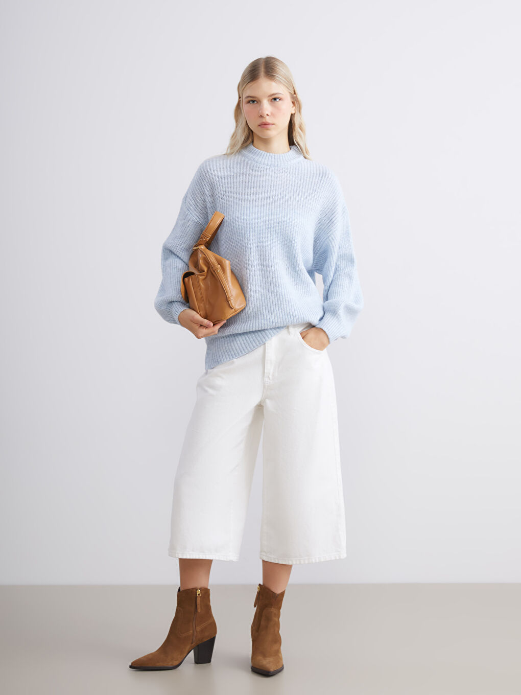 Mavi Dik Yaka Kadın Triko Kazak-1