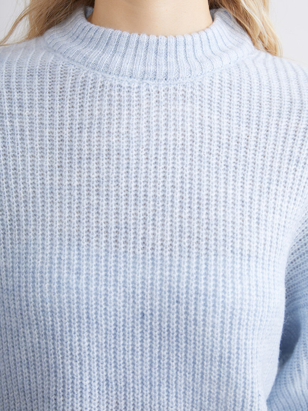 Mavi Dik Yaka Kadın Triko Kazak-2