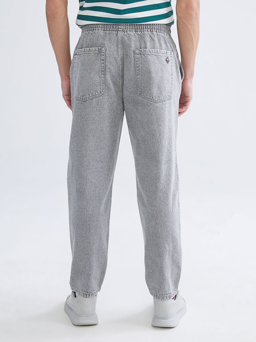 Loose Fit Men's Jeans-3