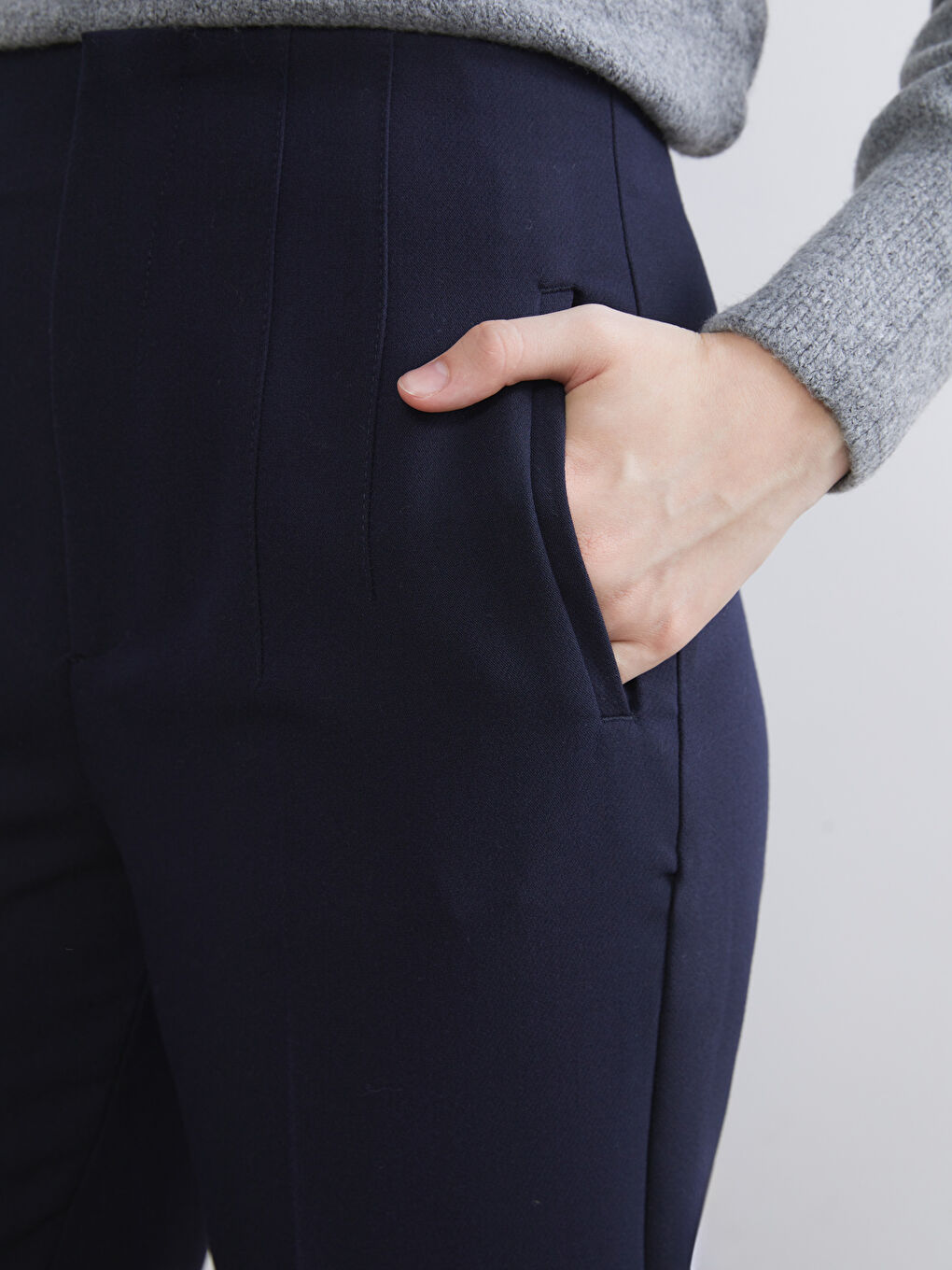 LCW ECO Slim Fit Women's Trousers -W5FP07Z8-YB0